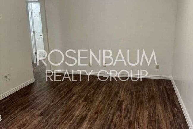 Building Photo - 770 N Dodge Blvd