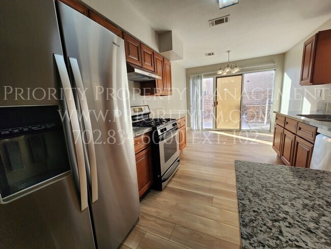 Building Photo - NEW! COMPLETELY REMODELED!  THIS GORGEOUS ...