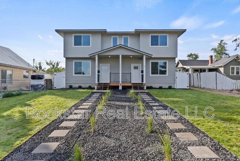 Primary Photo - 1817 W Chelan Ave
