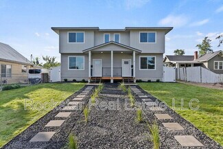 Building Photo - 1817 W Chelan Ave