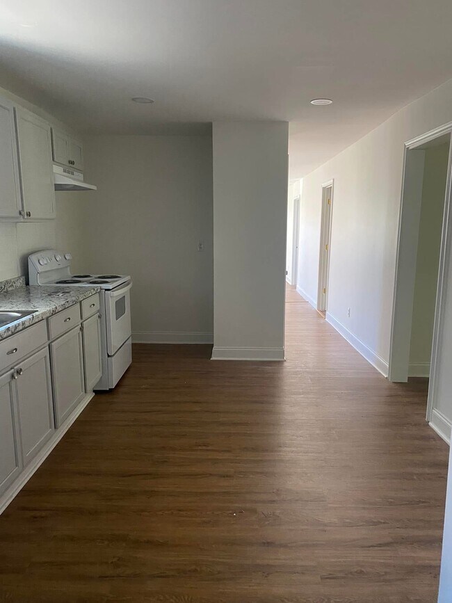 Foto del edificio - 105 Gauthier Rd