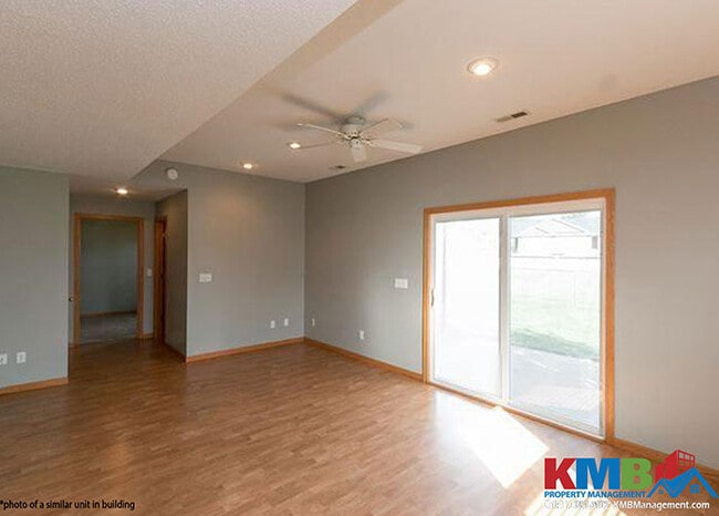 Foto del edificio - 60 Parkview Ct