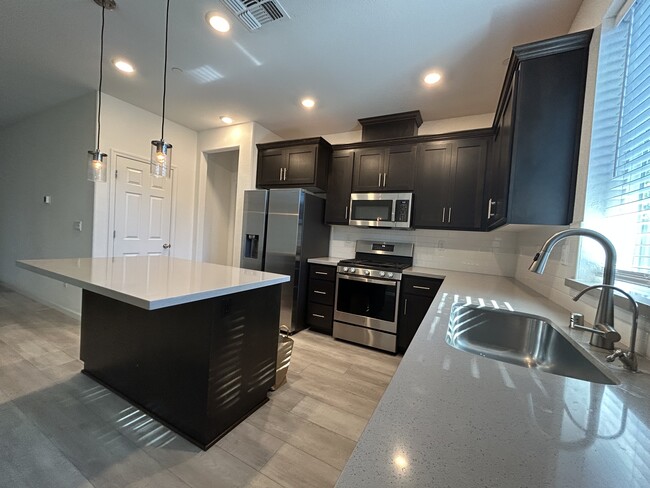 Building Photo - 872 Fruit Stand Cir