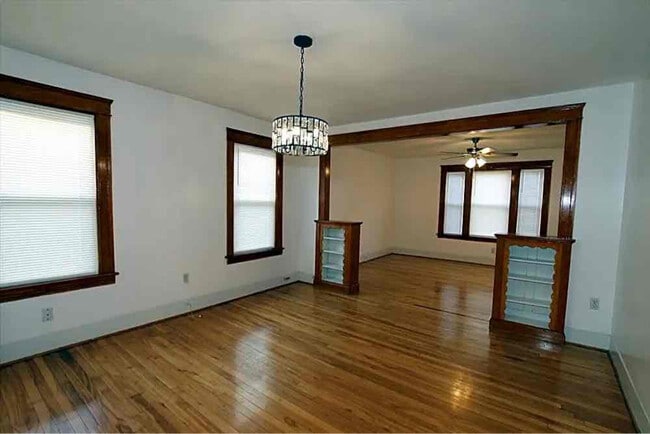 Building Photo - 77 Brantwood Rd