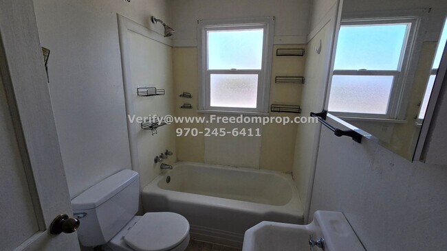 Foto del edificio - Cute and Centrally Located 2 Bedroom 1 Bat...
