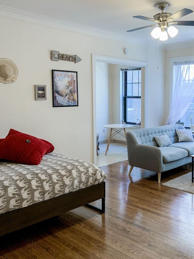 Foto del edificio - 627 W Melrose St