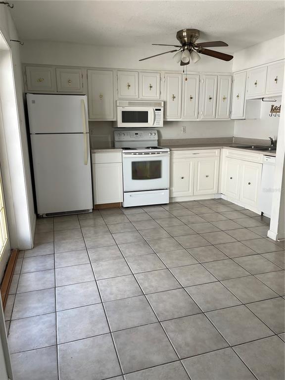 Building Photo - 5850 Cypress Gardens Blvd