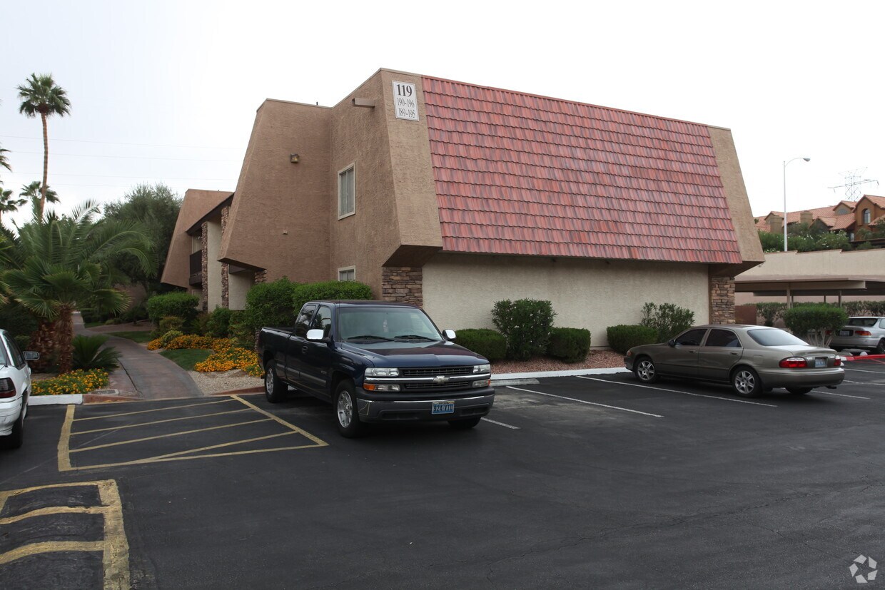 Bella Vita Apartments in Las Vegas, NV