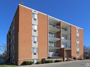 Building Photo - 5458 Beechmont Ave