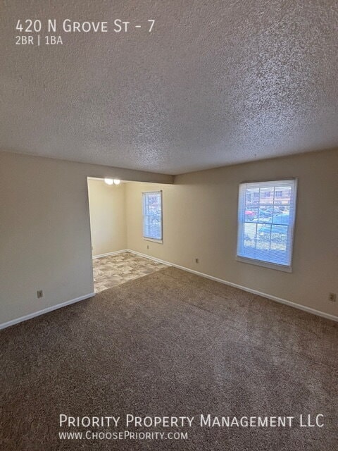 Building Photo - 420 N Grove St