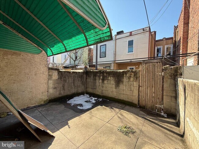 Building Photo - 1504 S Dover St