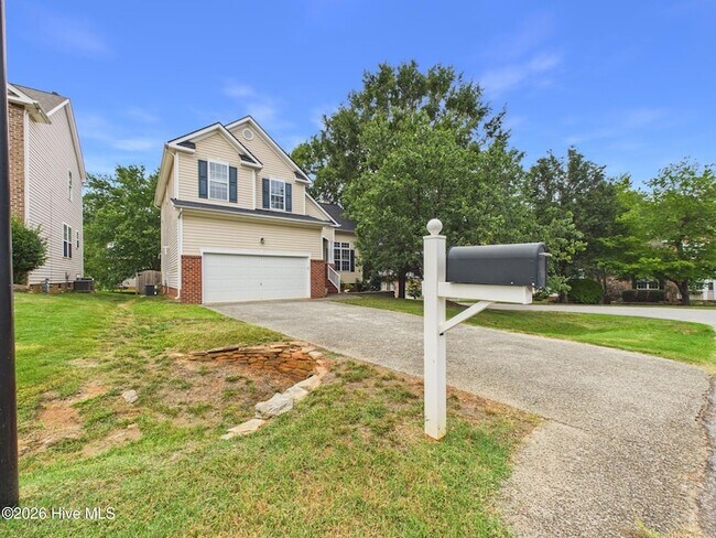 Foto del edificio - 5500 Yates Garden Ln