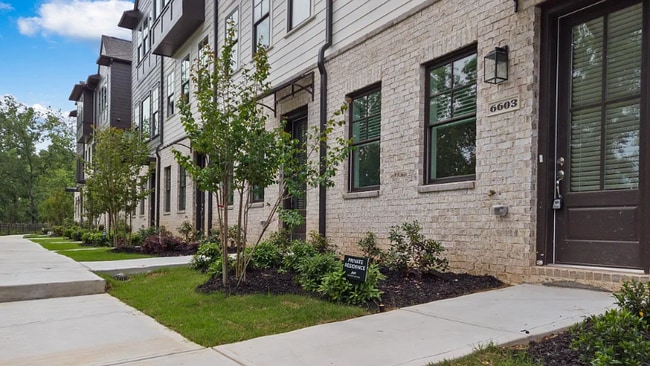 Building Photo - 6603 Beacon Dr