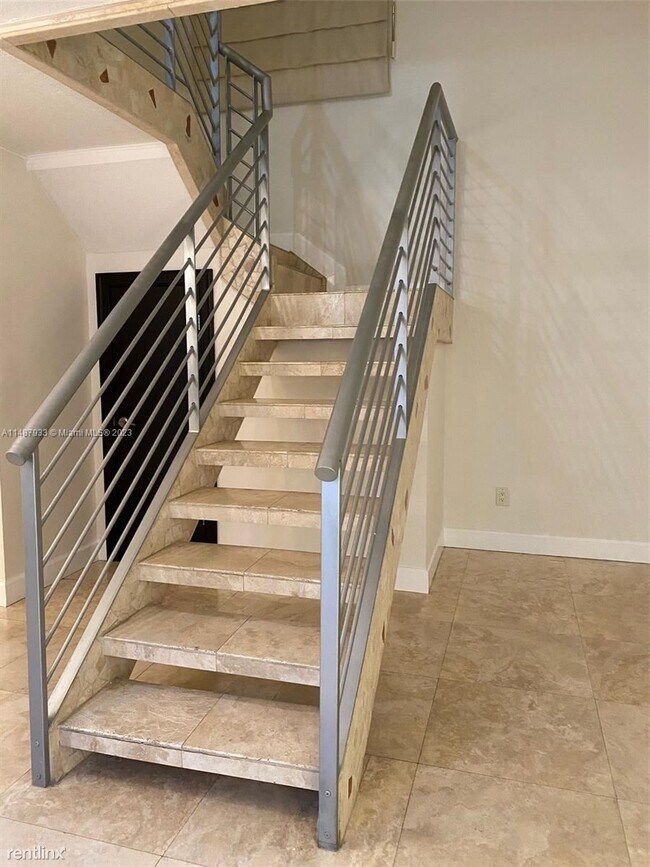 Foto del edificio - 3 br, 2 bath House - 575 NW 100th Ct