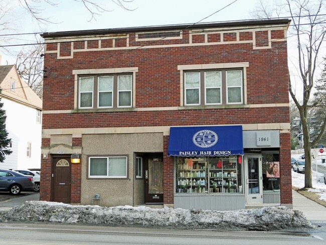 Front of Building - 1939 University Ave