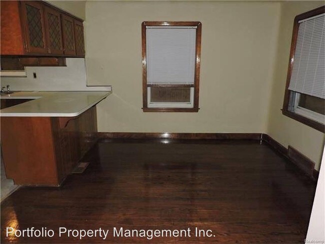 Building Photo - 14150 Fairmount Dr