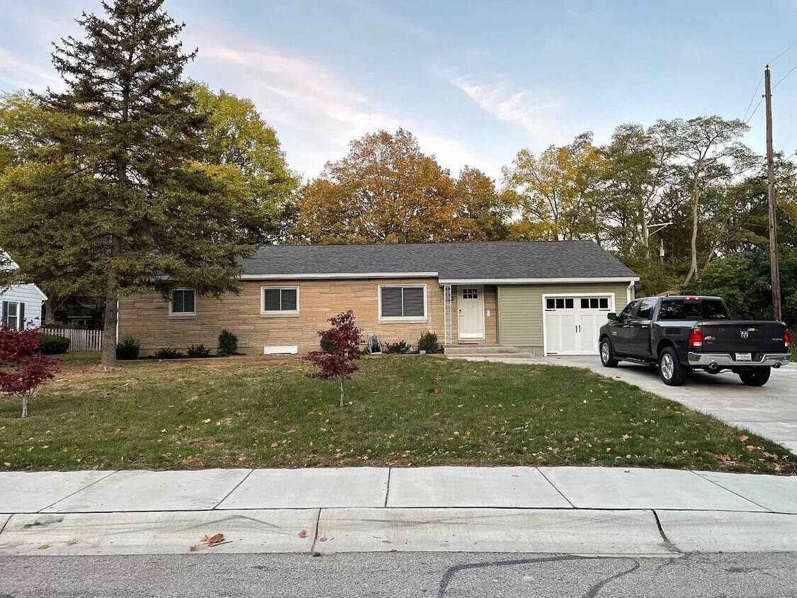 Primary Photo - newly renovated single story