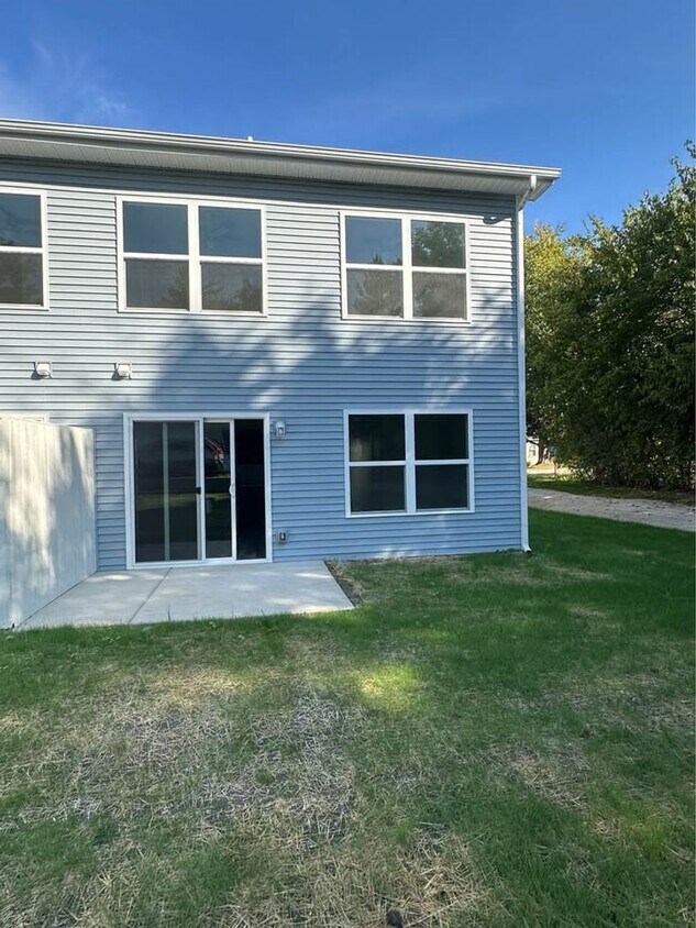 Foto del edificio - 629 Vincent Rd