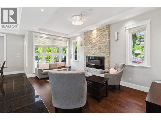 Photo du bâtiment - 3201 W 39th Ave