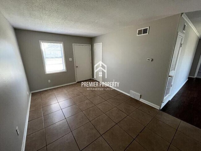 Building Photo - 4190 Arrowood Ave