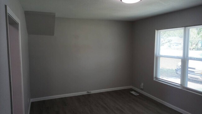 Foto del edificio - 4328 E 4th Pl