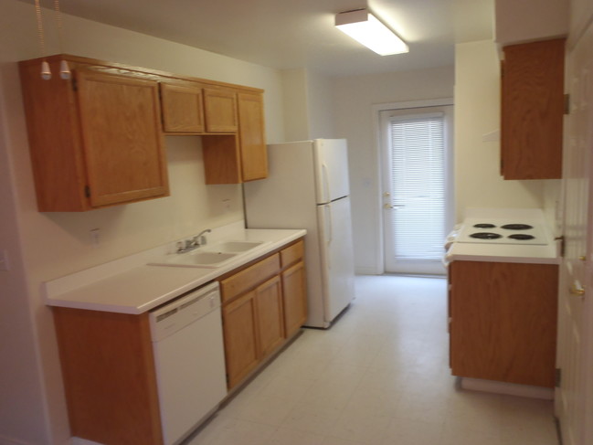 Foto del edificio - 710 Spring Meadow Ct
