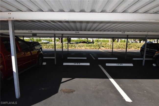 Building Photo - 5667 Rattlesnake Hammock Rd