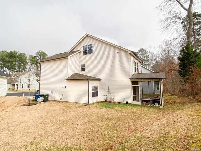 Building Photo - 1928 Rustica Dr