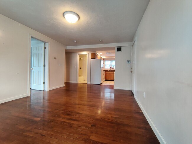 Building Photo - Central Heat/AC, Parking Included, Laundry...