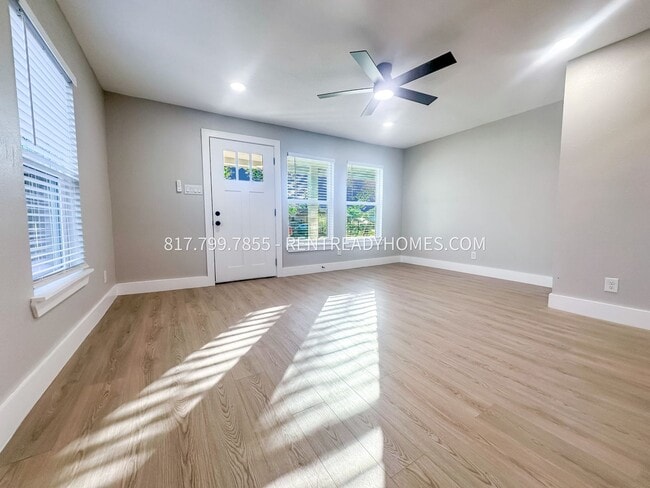 Photo - 2248 Marlo St House