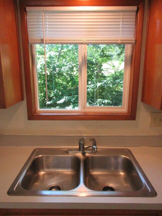 Foto del edificio - 2218 Navaho Ct SE