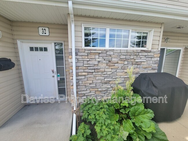 Photo du bâtiment - 1179 Summerside Dr SW
