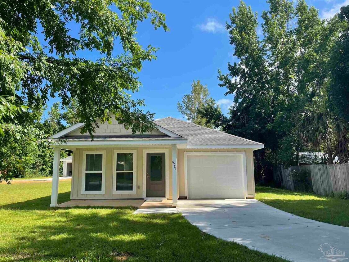Primary Photo - 6766 Ravine St