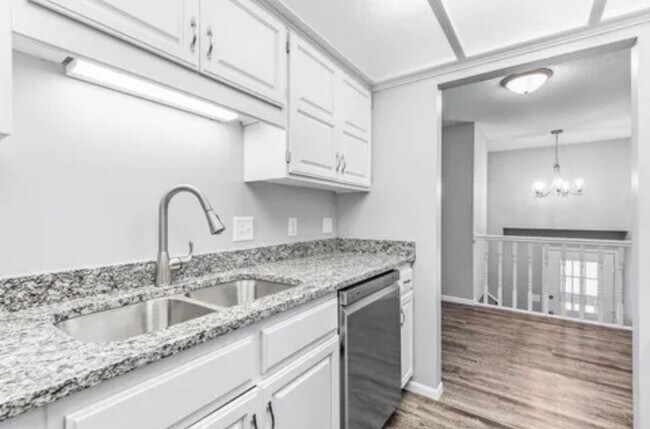 Foto del edificio - 602 78th Ave NE