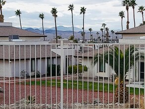 Building Photo - 261 Cottonwood Dr