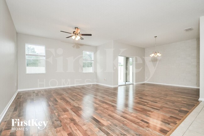 Foto del edificio - 10523 White Peacock Pl