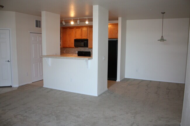 Photo - 3875 S Dayton St Apartment