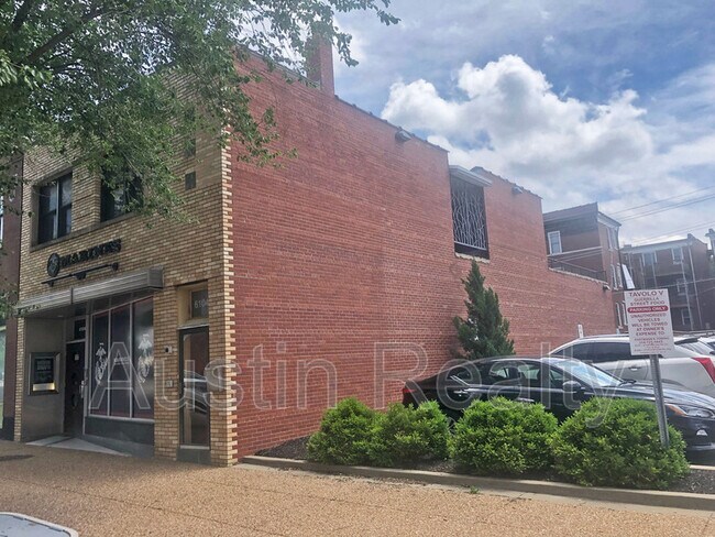 Foto del edificio - 6104 Delmar Blvd
