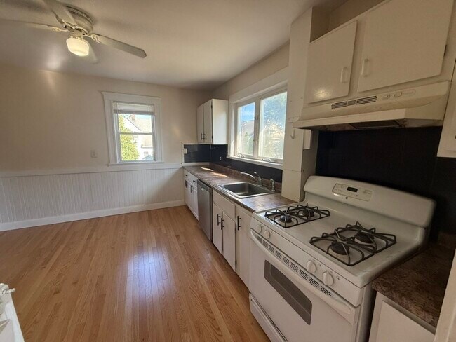 Foto del edificio - 89 Edenfield Ave