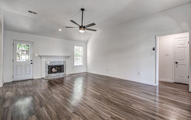 Building Photo - 5624 Annandale Dr