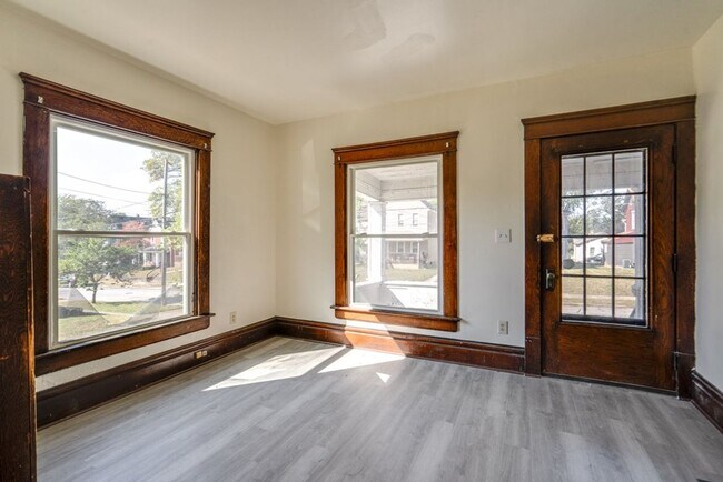 Foto del edificio - 485 Allyn St