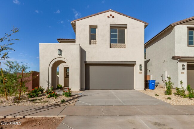Building Photo - 5836 S Abbey