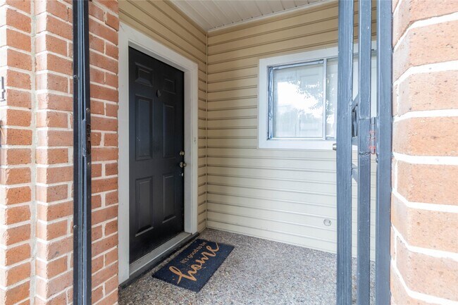 Foto del edificio - 1404 Walnut Bend Ln