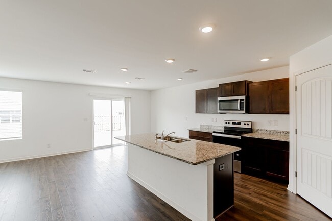 Building Photo - 7339 Tulip Trestle Ct