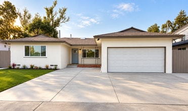 Building Photo - 5051 Campanile Dr