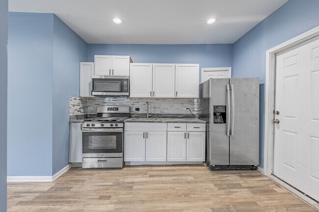 Foto del edificio - 6627 S Wolcott Ave