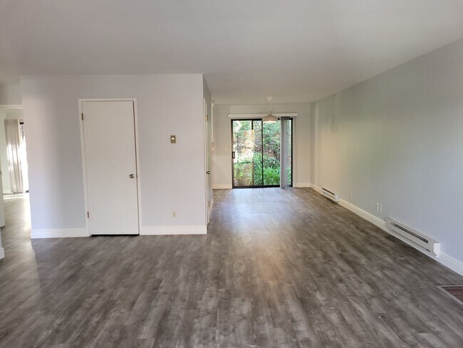 Foto del edificio - 10162 Alpine Dr