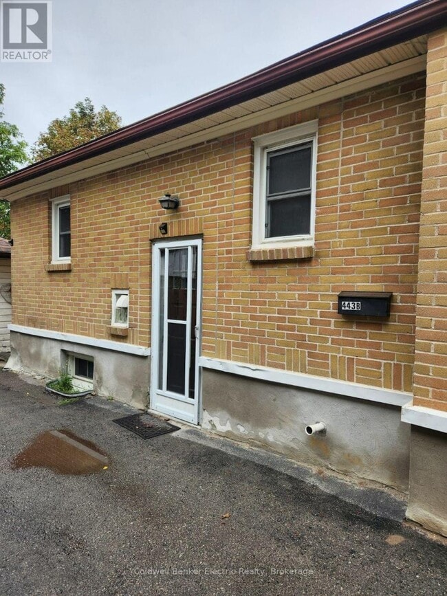 Building Photo - 443 Armour Rd