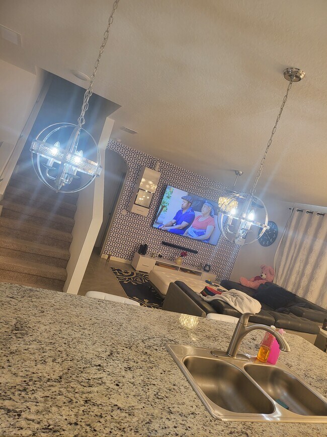 Foto del edificio - 1693 Mineral Loop Dr NW