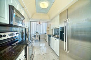 Building Photo - 3589 S Ocean Blvd